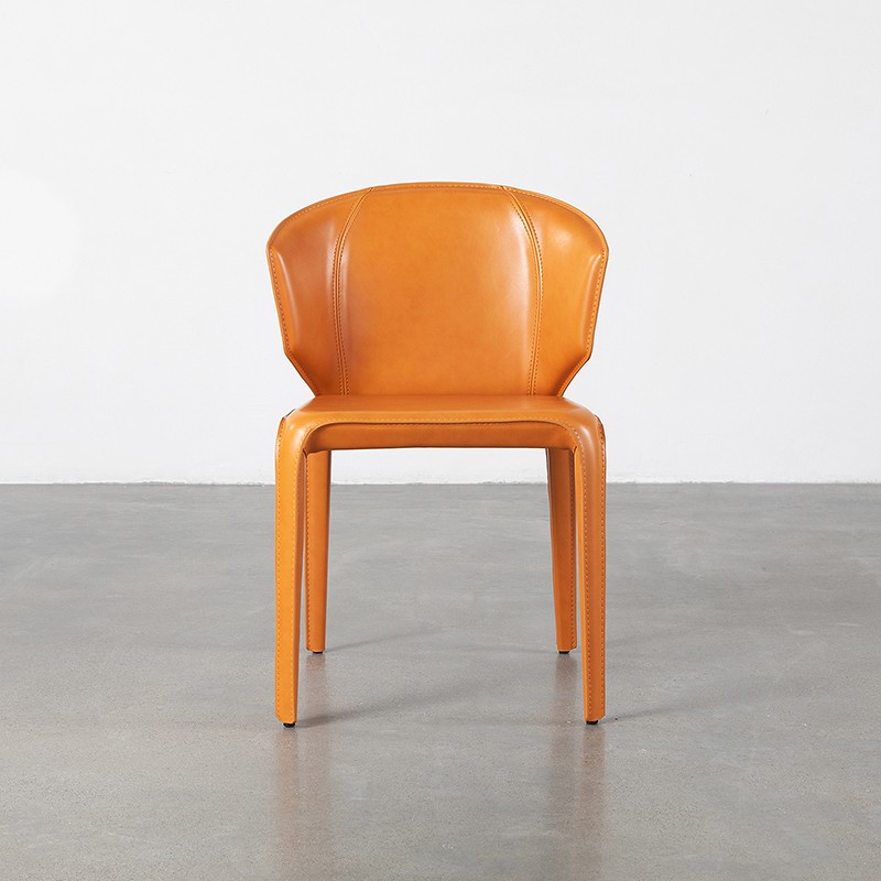 Trends in de eetkamerstoelindustrie: waarom worden eetkamerstoelen steeds waardevoller? Een diepgaande blik op structuur, materialen en verborgen vakmanschap